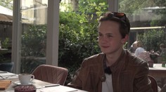 Zpověď o holkách i Hitlerovi: Mladý herec seriálu Sex O´Clock se stává hvězdou