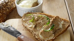 Složení játrových paštik se za desítky let změnilo. Co obsahují dnes? PŘEHLED