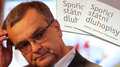 Češi se vrhli na státní dluhopisy. Kvůli obřímu zájmu končí jejich prodej