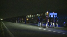 Dálnice D8 byla několik hodin uzavřená! Policisté uklidňovali agresivní fanoušky fotbalistů Brna