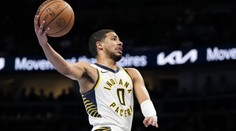 Bláznivý zápas v NBA. Padlo více než 300 bodů