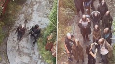 VIDEO: Před domem jí pochodují zombie. Žena ukázala zákulisí slavného seriálu