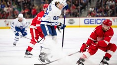 Hronek se blýskl čtyřmi body, Detroit přesto padl. Kaše i Kämpf 1+1