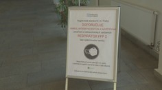 Covid nabírá na síle a Češi mají strach. Nosí roušky, i když nejsou povinné