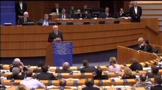 Klaus si vysloužil BUČENÍ A PÍSKOT. Záznam projevu