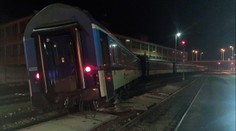 Na Zlínsku stojí železniční doprava. V noci tam vykolejil vlak