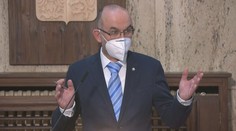 SZÚ měl očkovat rizikové skupiny. Vakcínu dal jen vlastním úředníkům