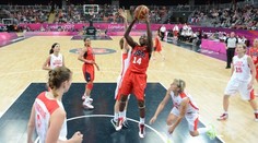 Basketbalistky jsou ve čtvrtfinále, outsidera z Angoly přejely o 35 bodů