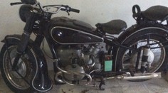 Sběrateli z Pelhřimovska ukradli veterána. Motorku za půl milionu