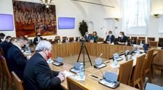 Průzkum CVVM: Důvěra v prezidenta vzrostla, nejlépe si vedou starostové
