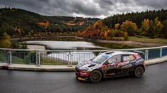 Po české části Středoevropské rallye je Cais v první desítce. Kohn vede WRC3
