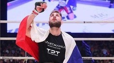 Velká bitva se odkládá! Procházkův soupeř je zraněný, o zápas nepřijde