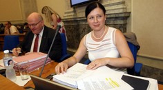 Česká vs. evropská politika: Kde jsou vůči ženám více galantní?