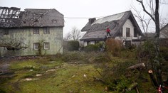 Tornádo v Anglii ničilo domy a auta! Úřady varují před povodněmi