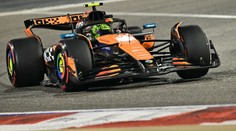 Úvodní tréninky v Bahrajnu ovládly McLareny, Verstappen je nepotrápil