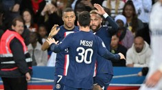 Marseille dohrávala v deseti a populární derby ovládlo PSG. Rozhodl Neymar