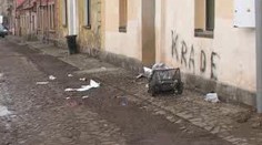 Exploze utrhla muži ruce a nohu