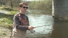 Rybáři se radují, po dlouhé době mohou znovu lovit v pstruhových vodách