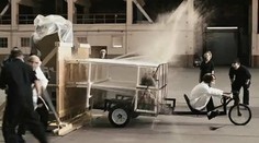 Raketové auto jezdí na Coca Colu a Mentos