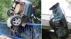 Auto viselo z mostu, spolujezdkyně nehodu nepřežila