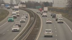 Pravidla pro vzdálenost mezi jedoucími auty se zpřísní. Za nedodržení hrozí tresty