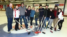 Osobnosti televize Nova vyrazily na curling! FOTOGALERIE