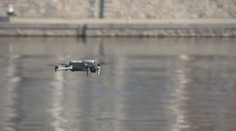 Úřad chce rozšířit bezletové zóny pro drony. Piloti jsou prý stále méně opatrní