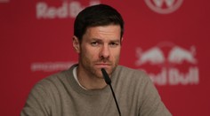 Na internetu řádí falešný Alonso. Chce peníze na letenku do Liverpoolu