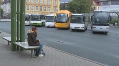 Dopravní podniky zaznamenaly proti loňsku velký pokles cestujících