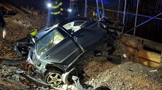 Z dálničního mostu na D4 spadlo auto. Řidič neměl šanci přežít