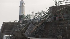 Bouře Barra řádila na britských ostrovech. Ničila zdi i ploty