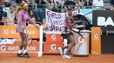 Venus a Serena bavily žhavým tancem. Argentinští diváci šíleli