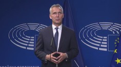 Švédsko a Finsko podaly přihlášky do NATO. Turecko je blokuje