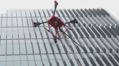 VIDEO: Čína představila hasičský dron. Dokáže zachránit nespočet životů