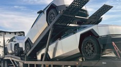 Tesla má obří problém se Cybertruckem. Ladem jí leží tisíce aut za miliardy