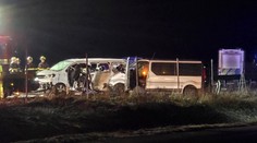 Tragická nehoda uzavřela D1. Mrtvý a dva zranění po srážce dodávek