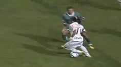 VIDEO: "Nový Pelé" přišel při kličce nečekaně o trenýrky
