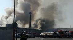 Požár v Mochově uhasili po dvou dnech! Škoda bude až 100 milionů