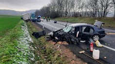 Hromadná nehoda ucpala hlavní tah mezi Čechami a Moravou. Dva lidé se zranili