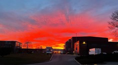 Čechy uchvátila "hořící" obloha. Lidé si mysleli, že koukají na polární záři