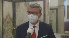 Havlíček představil detaily pro rozvolňování. Kadeřníci budou mít štít