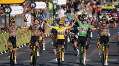 Parťák vítěze Tour de France měl nehodu. Po srážce s autem má po sezoně