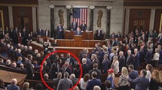 VIDEO: Nečekaný incident před projevem Trumpa. Kongresmana museli vyvést