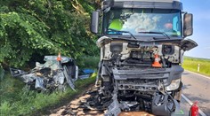 Čelní srážka uzavřela důležitý tah v jižních Čechách. Na místě jsou mrtví