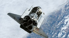 Raketoplán Discovery se odpojil od ISS a připravuje se na přistání