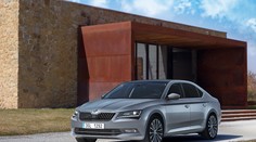 Škoda Superb slaví patnácté narozeny. Tady jsou všechny čtyři modely!