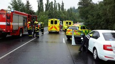 U Karlových Varů zemřela matka i syn. Policie popsala okolnosti nehody