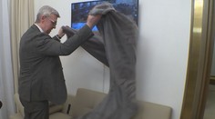 Dlouhé jednání Sněmovny se neobešlo bez kuriozit. Přijďte na pivo, zval Havlíček