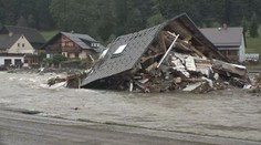 Velká voda postupně opadá. Škody po ní půjdou do desítek miliard
