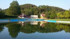 Na koupališti se topil hoch (6). Po převozu do nemocnice zemřel!
